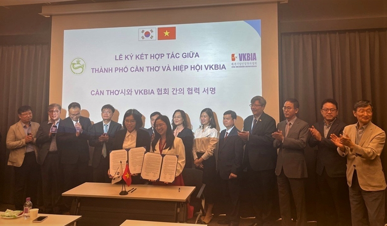 Lễ ký kết hợp tác giữa thành phố Cần Thơ và Hiệp hội VKBIA. (Ảnh: VKBIA)