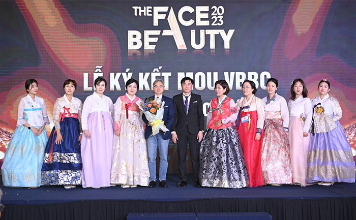 Với các doanh nhân đầu ngành Beauty đến từ Hàn Quốc.