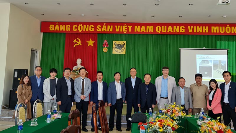 Đại diện đoàn công tác của Hiệp hội Doanh nhân và Đầu tư Việt Nam - Hàn Quốc và Công ty Cổ phần Bình Điền Lâm Đồng đã trao đổi, nhằm tìm kiếm cơ hội đầu tư